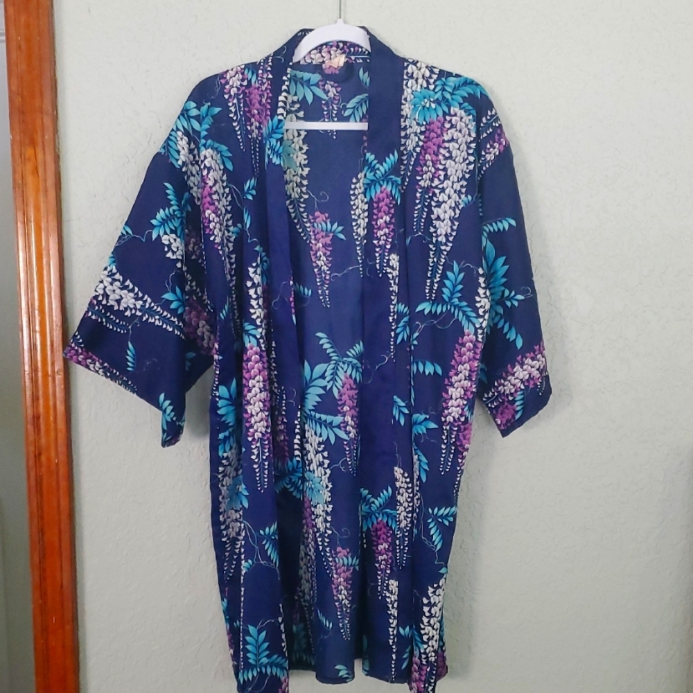 Japanesw Floral Kimono Robe in Blue and Purple